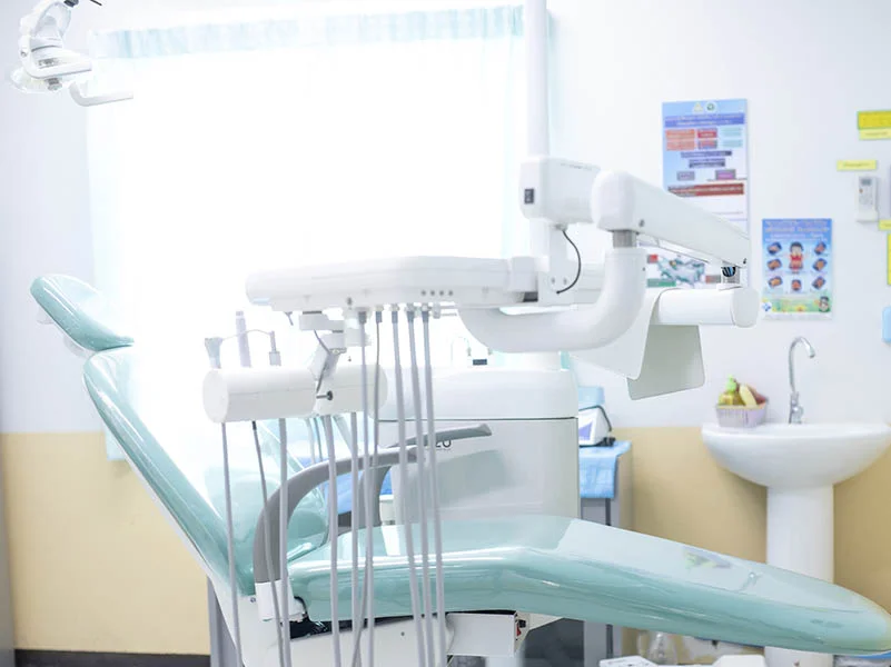 Cortinas antibacterianas en Clínicas Dentales